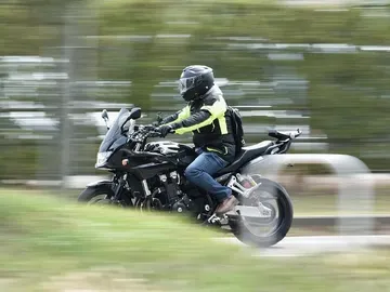Un joven de 16 años fallece en un trágico accidente de moto media hora después de comprarla en Reino Unido Un joven de 16 años fallece en un trágico accidente de moto media hora después de comprarla en Reino Unido