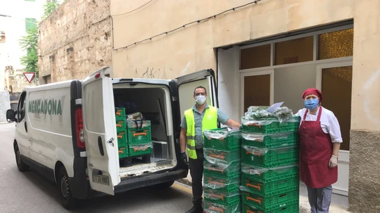 Trabajadores de Mercadona. Trabajadores de Mercadona.