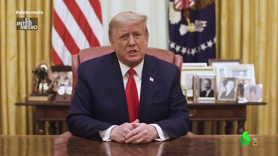 Vídeo manipulado - El consejo de Trump ante las caras "serias y grises" de sus espectadores: "Sonrían un rato, por favor" Vídeo manipulado - El consejo de Trump ante las caras "serias y grises" de sus espectadores: "Sonrían un rato, por favor"