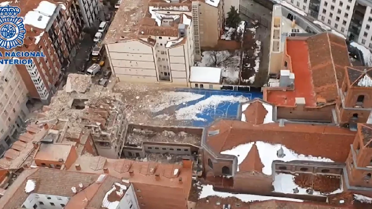 Imagen aérea del patio del colegio La Salle La Paloma, en Madrid