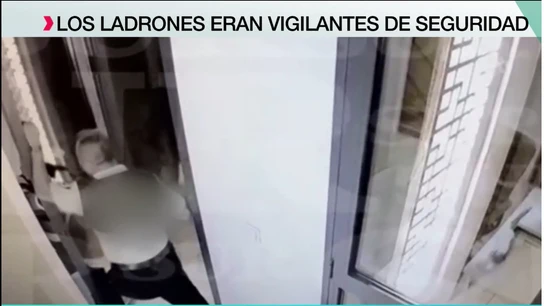 Tres vigilantes de seguridad se convierten en ladrones Tres vigilantes de seguridad se convierten en ladrones