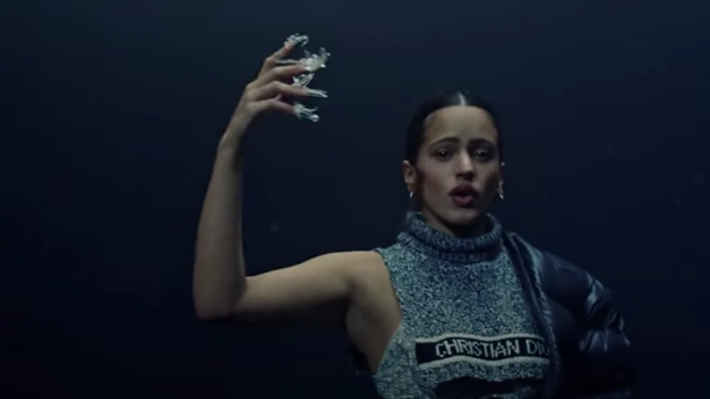 Rosalía en el nuevo videoclip Rosalía en el nuevo videoclip