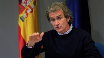 El director del Centro de Alertas y Emergencias (CCAES), Fernando Simón, durante la rueda de prensa.