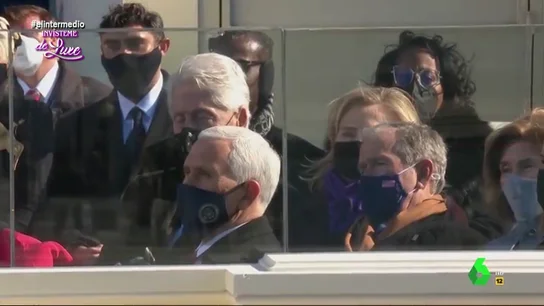 Lo que no se vio de la toma de posesión de Biden: sí, Bill Clinton estaba durmiéndose Lo que no se vio de la toma de posesión de Biden: sí, Bill Clinton estaba durmiéndose