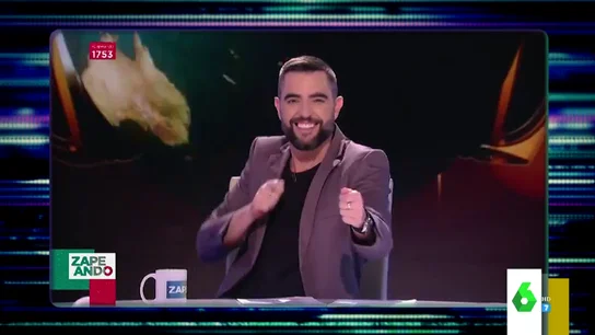 El día que las redes pillaron a Dani Mateo repitiendo un chiste de un catalán en Zapeando: "Sois muy idiotas" El día que las redes pillaron a Dani Mateo repitiendo un chiste de un catalán en Zapeando: "Sois muy idiotas"