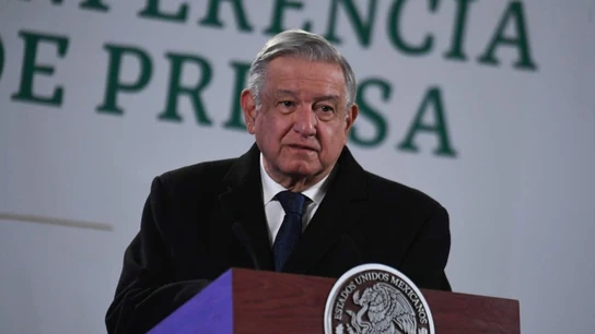 El presidente de México, Andrés Manuel López Obrador, durante un discurso en el Palacio Nacional Obrador, positivo en coronavirus