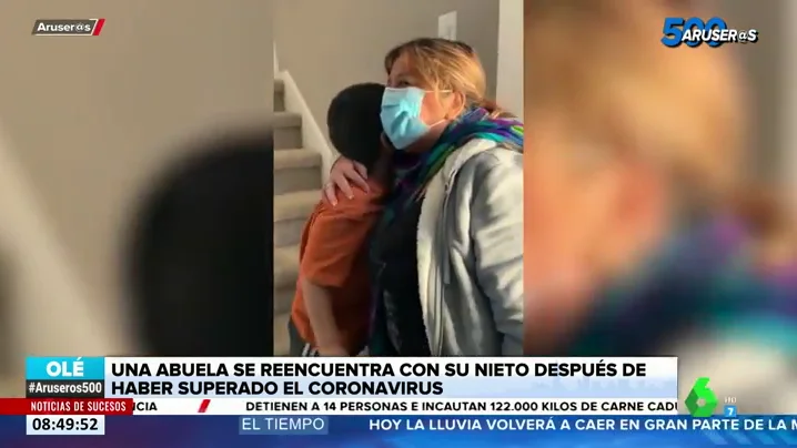 El emotivo reencuentro de un niño y su abuela tras estar separados dos meses por el coronavirus