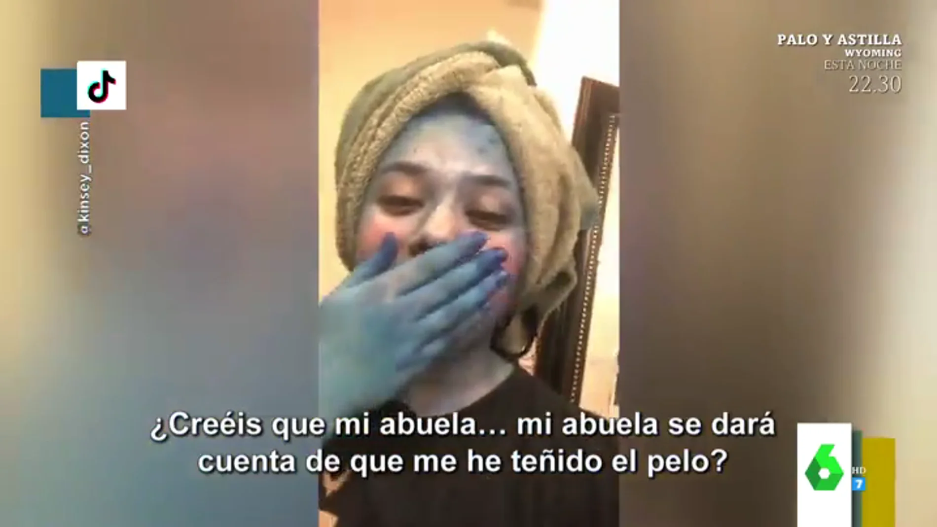 El vídeo viral que muestra la "torpeza" de una joven al teñirse el pelo: "Ya puede ser figurante de Avatar"