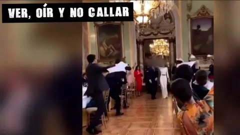 Imagen difundida en redes de la boda celebrada en el Casino de Madrid Imagen difundida en redes de la boda celebrada en el Casino de Madrid