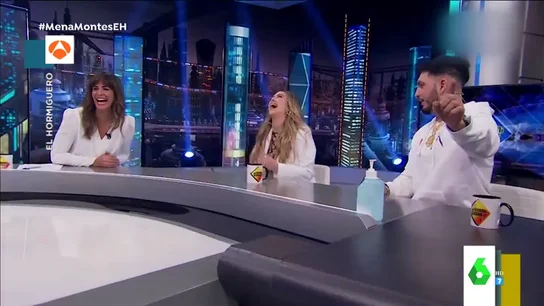 La reacción de Nuria Roca con los piropos de Omar Montes con su marido cerca: "Eso también se lo dices a Susanna Griso" La reacción de Nuria Roca con los piropos de Omar Montes con su marido cerca: "Eso también se lo dices a Susanna Griso"