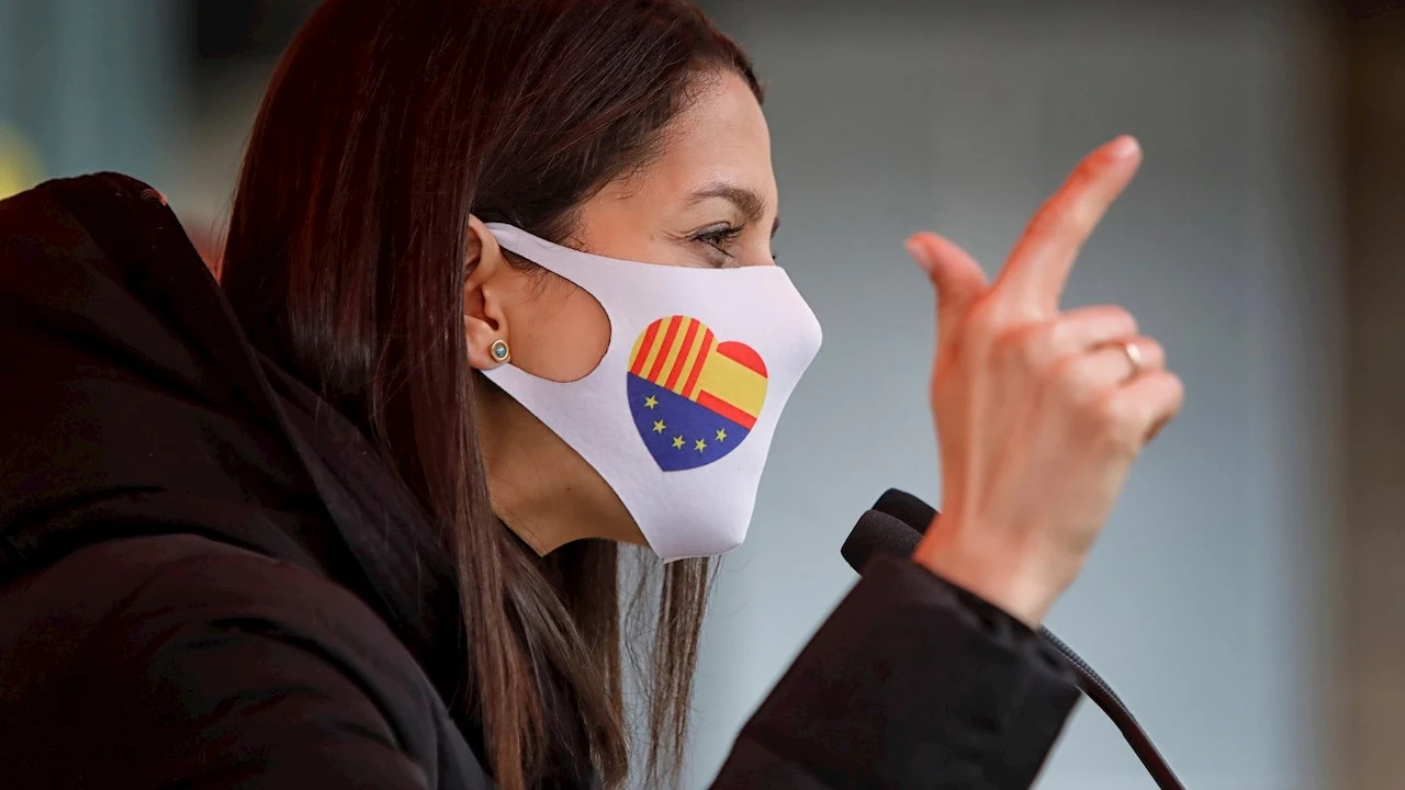 La presidenta de Ciudadanos, Inés Arrimadas, en un en un acto de campaña en apoyo a la candidatura de Carlos Carrizosa a la presidencia de la Generalitat.