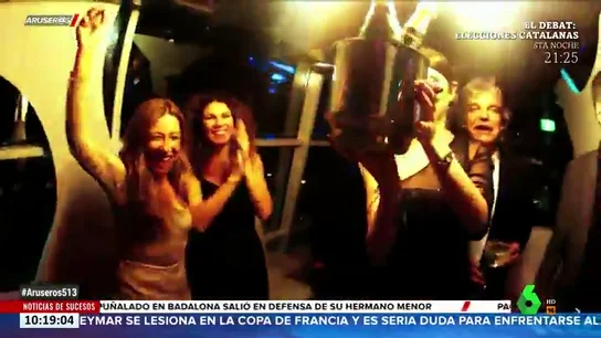 Aruser@s muestra las imágenes de sus colaboradores de fiesta antes de la pandemia de coronavirus Aruser@s muestra las imágenes de sus colaboradores de fiesta antes de la pandemia de coronavirus