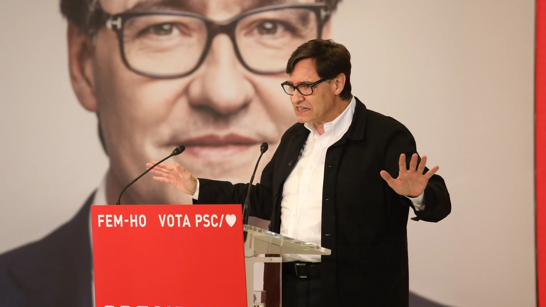 El candidato del PSC a las elecciones catalanas, Salvador Illa, durante un mitin telemático en Salou (Tarragona).