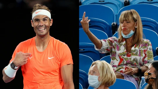 Una aficionada le dedica una peineta a Nadal en un partido del Open de Australia. Una aficionada le dedica una peineta a Nadal en un partido del Open de Australia.