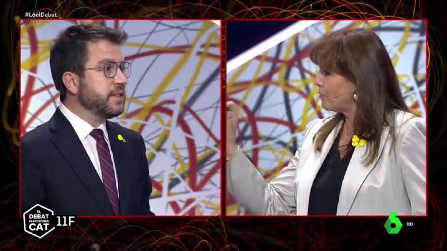 Pere Aragon&egrave;s, candidato de ERC, y Laura Borr&agrave;s, candidata de JxCAT, en el debate de laSexta