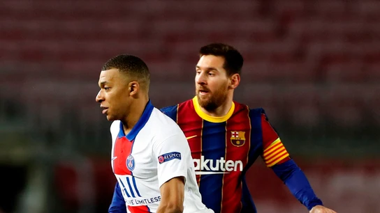 Kylian Mbappé y Leo Messi Kylian Mbappé y Leo Messi