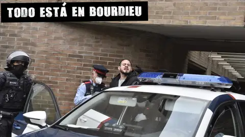 Momento de la detención de Pablo Hasél Momento de la detención de Pablo Hasél