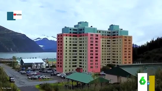 Un pueblo construido bajo tierra o una ciudad concentrada en un solo edificio: los lugares habitados más curiosos del mundo Un pueblo construido bajo tierra o una ciudad concentrada en un solo edificio: los lugares habitados más curiosos del mundo