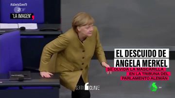 El despiste de Merkel con la mascarilla con el que muchos se sentirán identificados