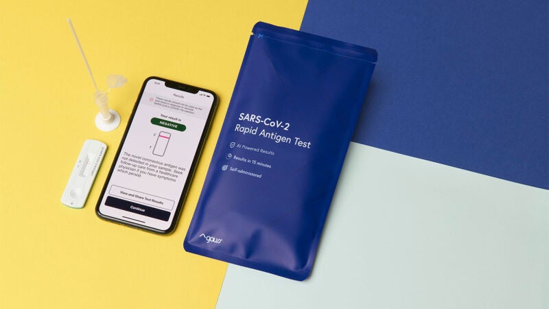 A punto de llegar al mercado el primer test de antígenos compatible con el móvil