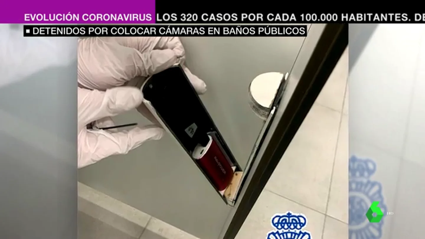 Detienen a dos personas acusadas de grabar más de 71.000 vídeos de mujeres en baños públicos de Málaga Detienen a dos personas acusadas de grabar más de 71.000 vídeos de mujeres en baños públicos de Málaga