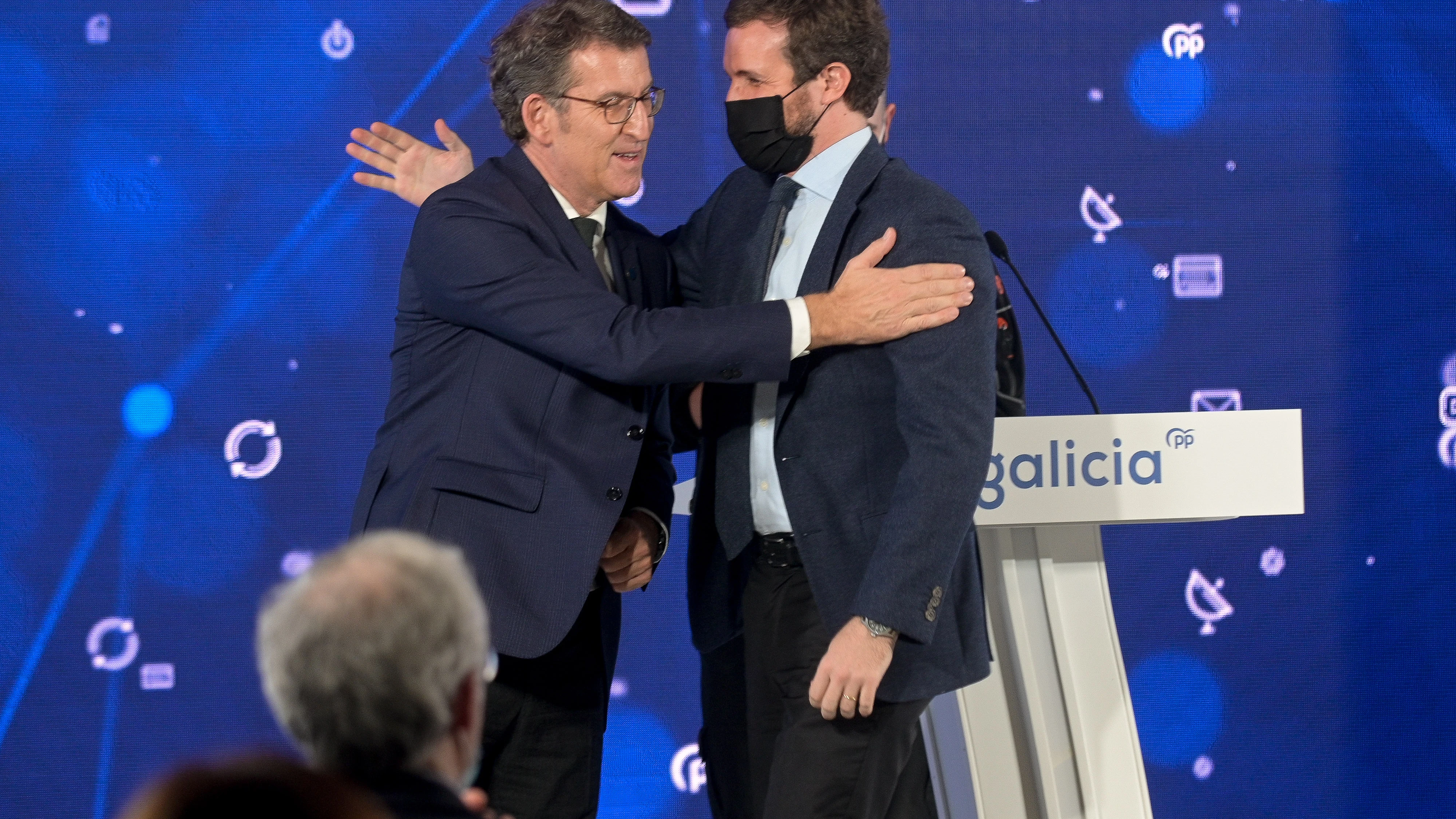 El presidente del Partido Popular, Pablo Casado, y el presidente de la Xunta de Galicia, Alberto Núñez Feijóo