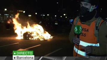 Contenedor ardiendo en Barcelona