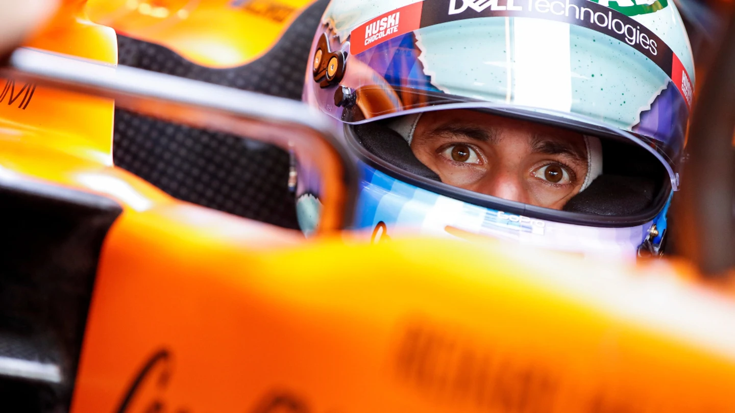 Daniel Ricciardo, sobre el McLaren Daniel Ricciardo, sobre el McLaren