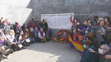 Homenaje a las mujeres fusiladas por el franquismo en Madrid
