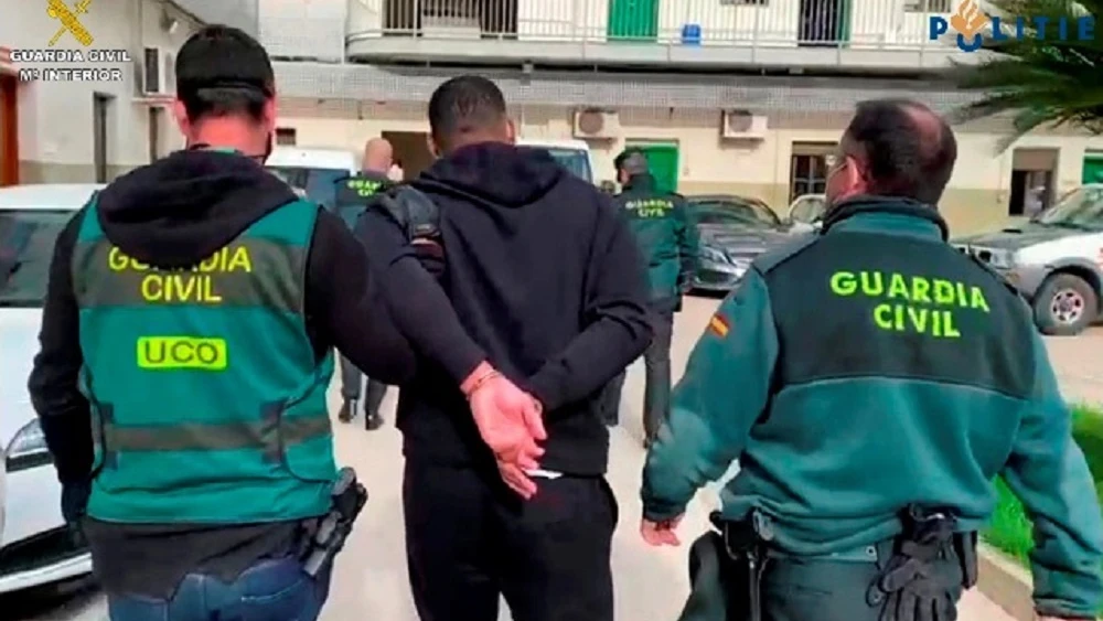 Imagen del momento de la detención del fugitivo en Valencia