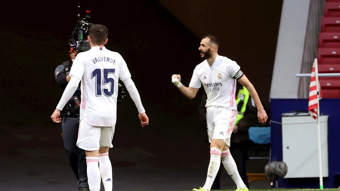 Benzema celebra un gol Benzema celebra un gol