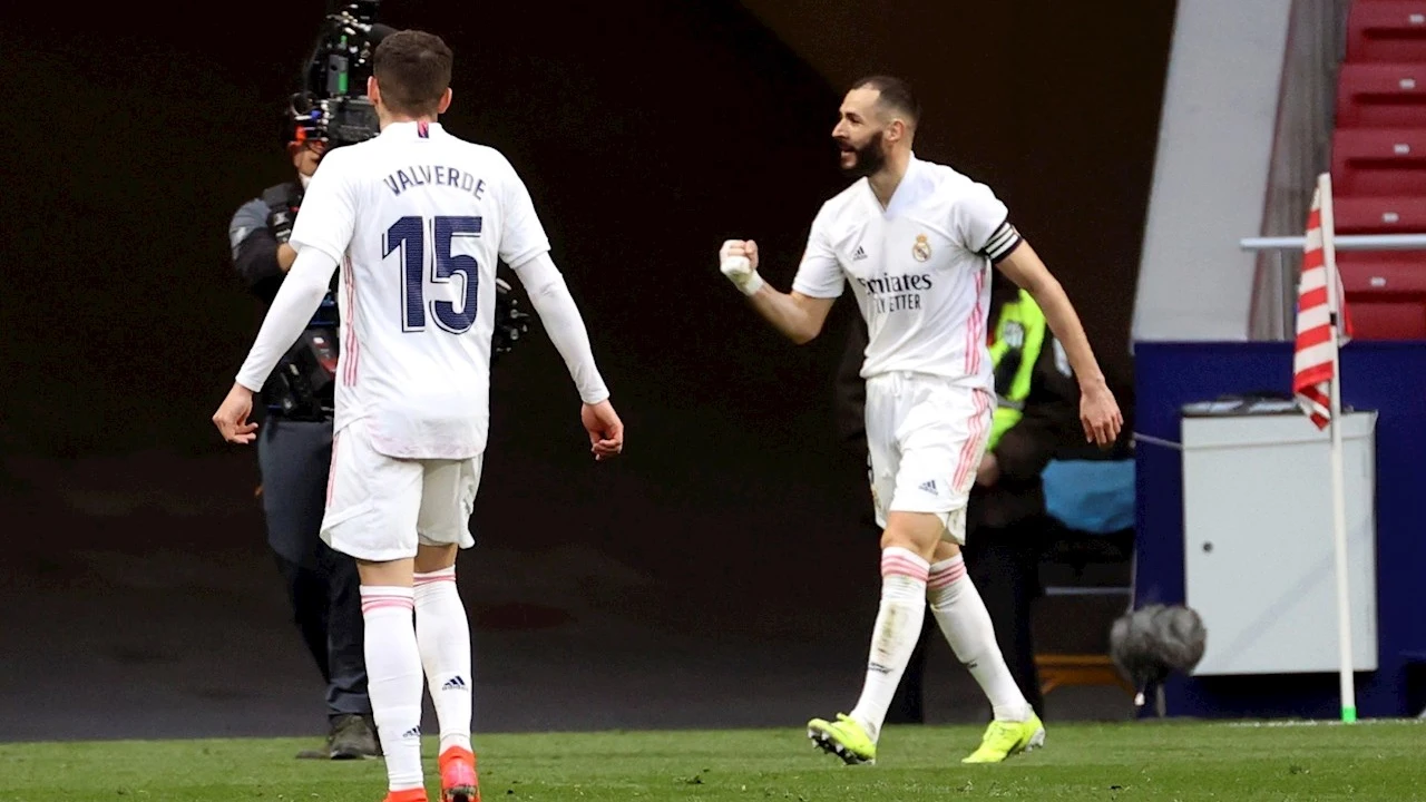 Benzema celebra un gol