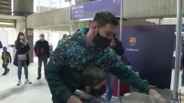 Messi vota en las elecciones del Barça