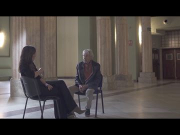 Mamen Mendizábal advierte a José Sacristán sobre una crítica a la izquierda: "Por decir esto te van a caer palos"