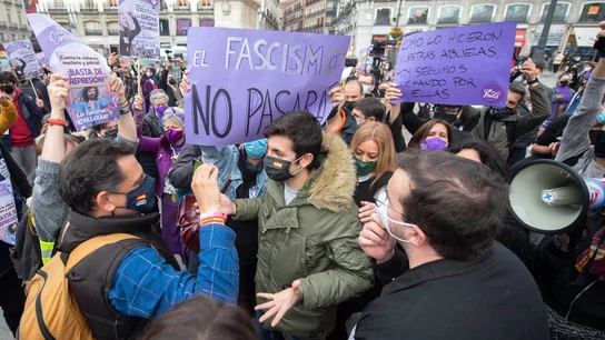 Momentos de tensión en una manifestación en Madrid convocada por el Sindicato de Estudiantes 8M