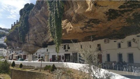 Setenil de las Bodegas, en Cádiz