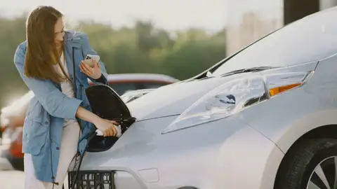 Cargar batería Batería coche eléctrico