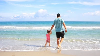 Las mejores y más originales frases para felicitar el Día del Padre Las mejores y más originales frases para felicitar el Día del Padre