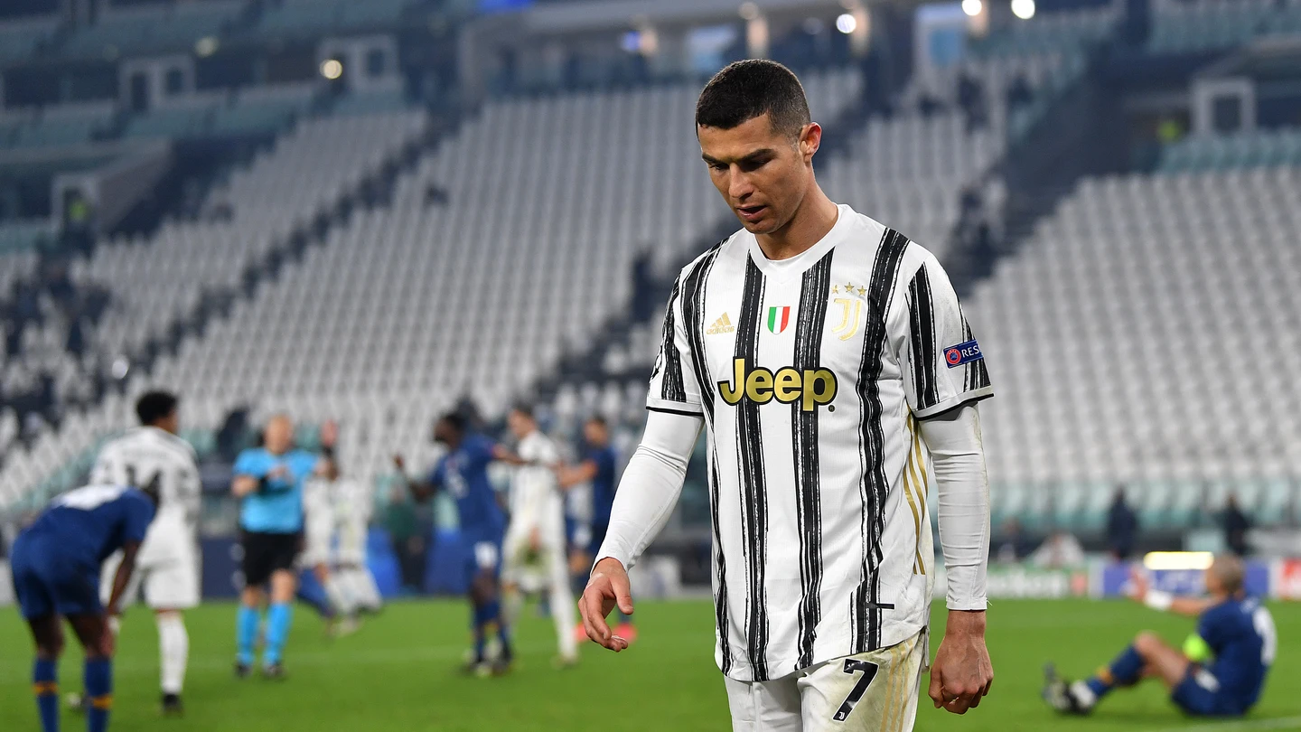 Cristiano Ronaldo, tras la eliminación de la Juventus Cristiano Ronaldo, tras la eliminación de la Juventus
