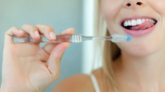 Cuidar y proteger tu boca es más importante de lo que crees: así debes hacerlo Cuidar y proteger tu boca es más importante de lo que crees: así debes hacerlo