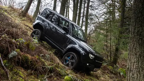 Land Rover Defender 130 Un Land Rover de 8 pasajeros