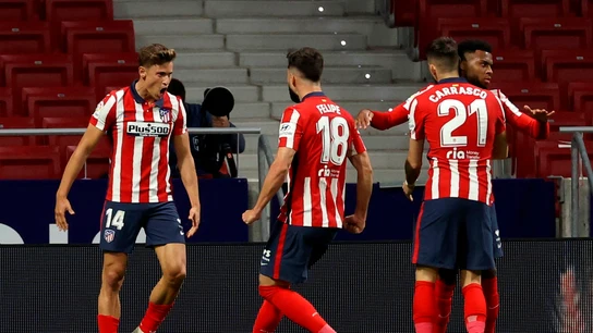 Marcos Llorente celebra un gol junto a sus compañeros. Marcos Llorente celebra un gol junto a sus compañeros.