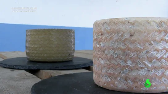 Corteza comestible, moho y olor fuerte: cómo distinguir un queso artesanal de uno industrial Corteza comestible, moho y olor fuerte: cómo distinguir un queso artesanal de uno industrial