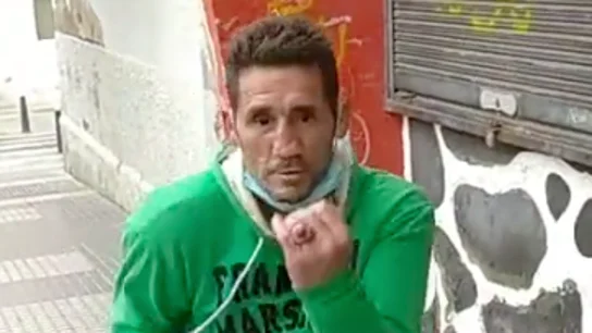 Polí Diaz, boxeando en plena calle Polí Diaz, boxeando en plena calle