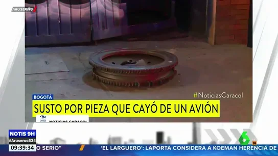 El motor de un avión revienta y sus fragmentos caen en pleno vuelo sobre la ciudad de Bogotá El motor de un avión revienta y sus fragmentos caen en pleno vuelo sobre la ciudad de Bogotá