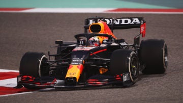 Max Verstappen logra el mejor tiempo