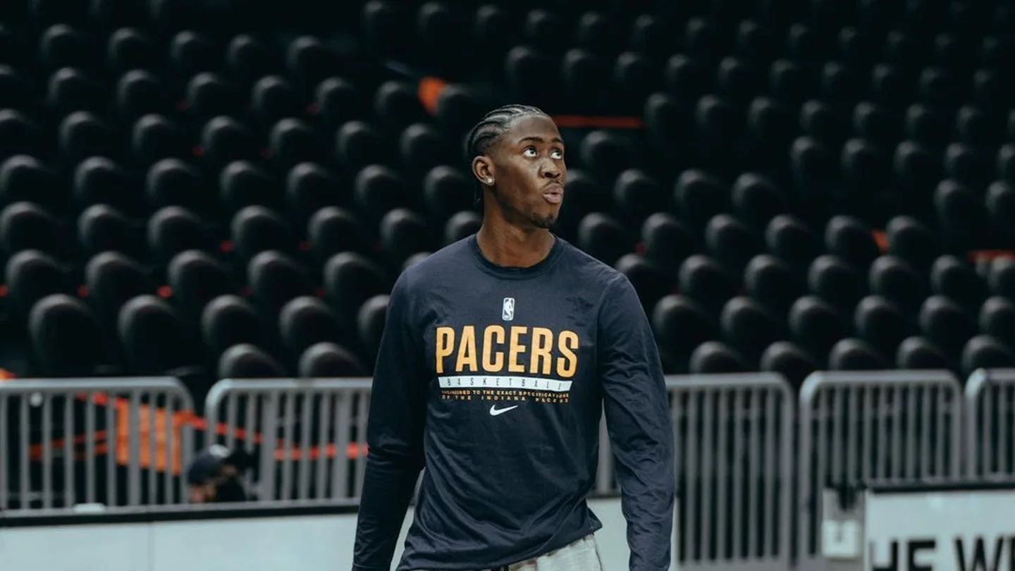 Caris LeVert, con los Pacers Caris LeVert, con los Pacers