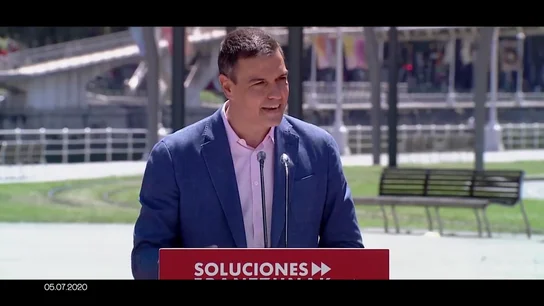 La respuesta de Fernando Simón ante la "euforia" de Pedro Sánchez en verano: "El Gobierno debería haber sido más prudente" La respuesta de Fernando Simón ante la "euforia" de Pedro Sánchez en verano: "El Gobierno debería haber sido más prudente"