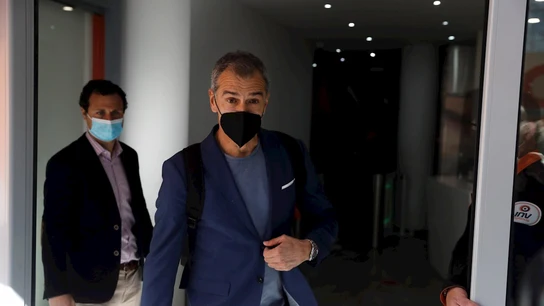 Toni Cantó, el día que anunció que dejaba la política. Toni Cantó deja su cargo en Ciudadanos, renuncia a su escaño en las Cortes Valencianas y deja la política
