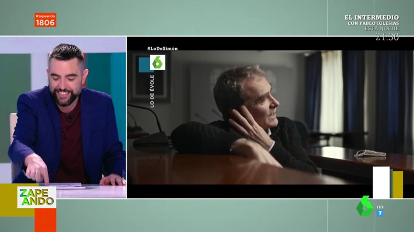 El divertido detalle de la puesta en escena de la entrevista de Fernando Simón con Jordi Évole: "¿Por qué le han encajonado?" El divertido detalle de la puesta en escena de la entrevista de Fernando Simón con Jordi Évole: "¿Por qué le han encajonado?"
